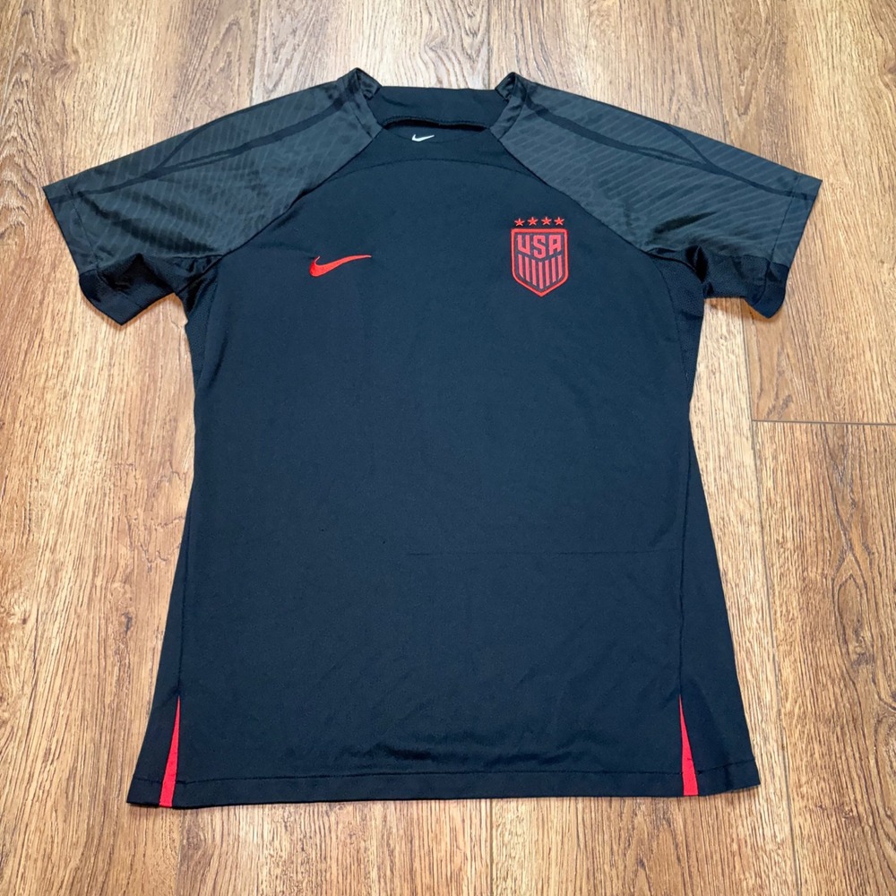 Nike USWNT Dri-FIT Strike Top Women's Size Large Slim Fit  (DR4612-010) Soccer